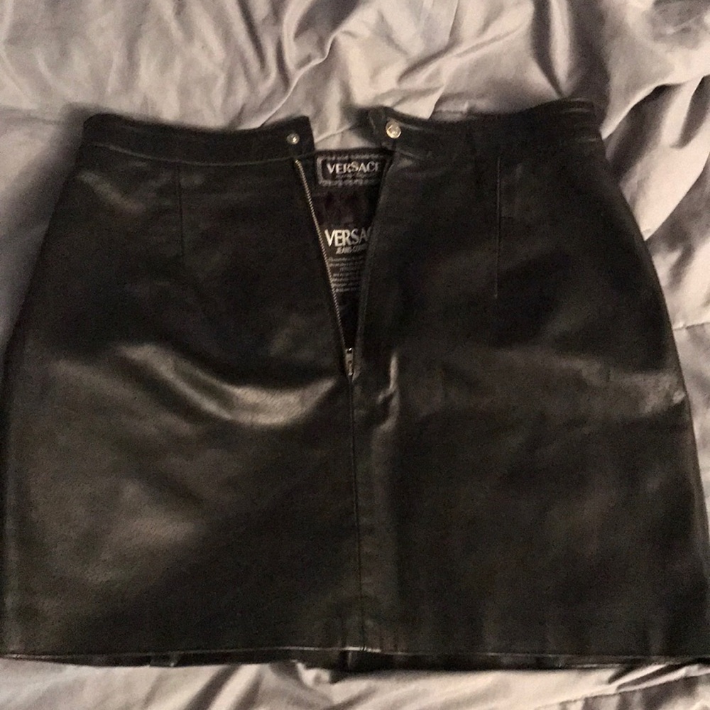 🔥🔥 Vintage Versace Mini Skirt 🔥🔥